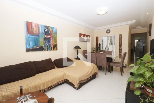 Casa à venda com 3 quartos, 159m² em Vila Prado, São Paulo