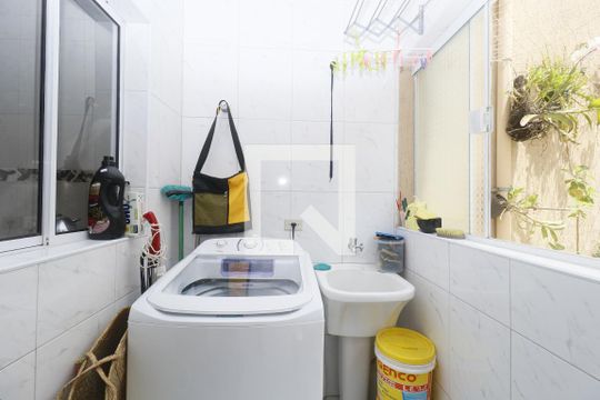 Área de Serviço de casa à venda com 3 quartos, 159m² em Vila Prado, São Paulo