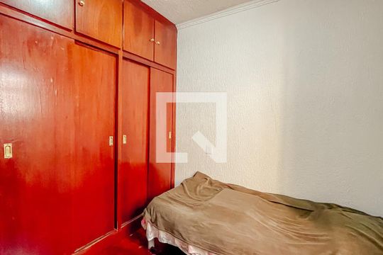 quarto1 de casa à venda com 4 quartos, 140m² em Vila Gustavo, São Paulo