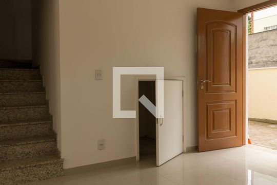 Sala/Cozinha de casa de condomínio à venda com 2 quartos, 98m² em Vila Pereira Barreto, São Paulo