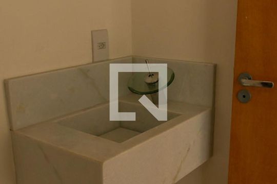 Lavabo de casa de condomínio à venda com 2 quartos, 98m² em Vila Pereira Barreto, São Paulo