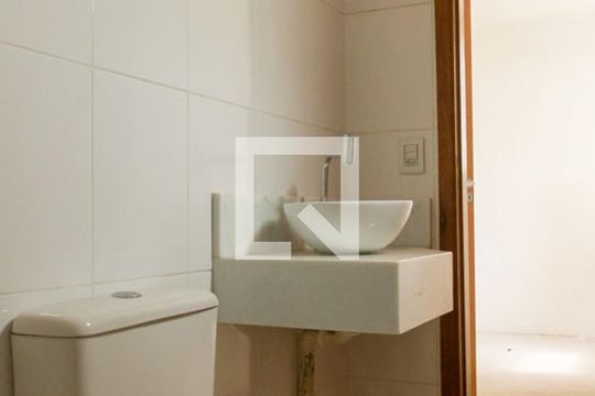 Banheiro da Suíte 1 de casa de condomínio à venda com 2 quartos, 92m² em Vila Pereira Barreto, São Paulo