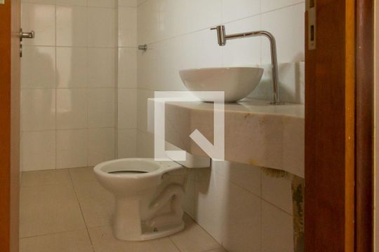 Banheiro da Suíte 1 de casa de condomínio à venda com 2 quartos, 92m² em Vila Pereira Barreto, São Paulo