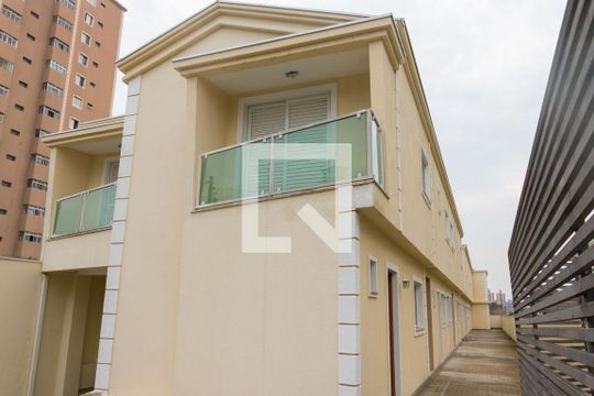 Fachada de casa de condomínio à venda com 2 quartos, 105m² em Vila Pereira Barreto, São Paulo