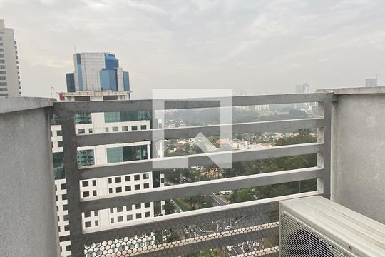 Sacada de kitnet/studio à venda com 1 quarto, 28m² em Alphaville Industrial, Barueri