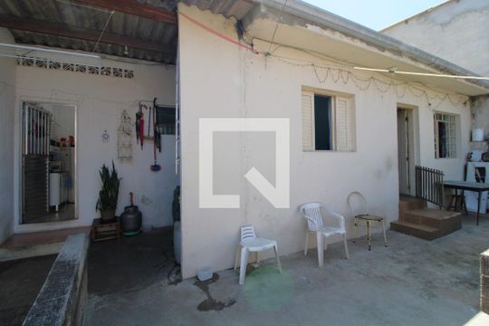 Fachada de casa para alugar com 3 quartos, 178m² em Vila Inglesa, São Paulo
