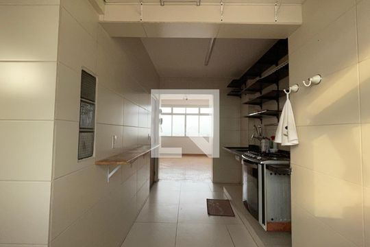 Cozinha de apartamento à venda com 2 quartos, 72m² em Sumarezinho, São Paulo