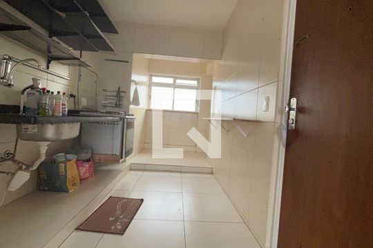 Cozinha de apartamento à venda com 2 quartos, 72m² em Sumarezinho, São Paulo