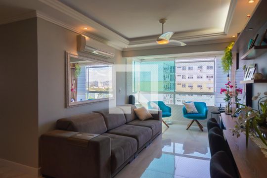 Sala de apartamento à venda com 3 quartos, 180m² em Cristal, Porto Alegre