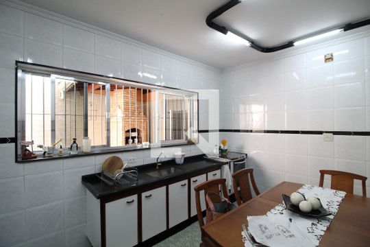 Cozinha de casa à venda com 2 quartos, 130m² em Vila Buenos Aires, São Paulo