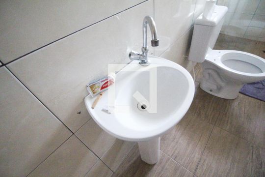 banheiro de casa para alugar com 1 quarto, 35m² em Vila Nova Cachoeirinha, São Paulo
