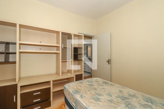 Quarto de apartamento para alugar com 3 quartos, 110m² em Rio Branco, Porto Alegre
