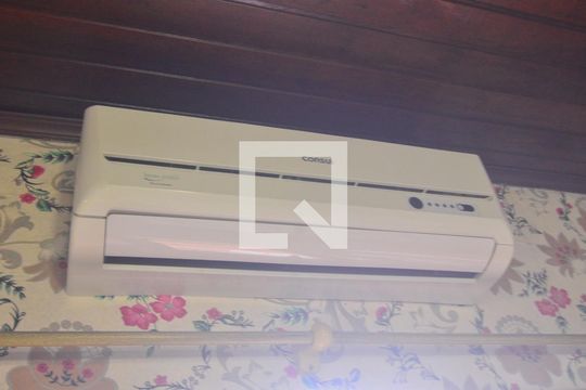 Ar condicionado de casa à venda com 2 quartos, 150m² em Estância Velha, Canoas