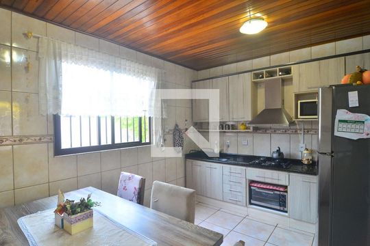 Cozinha de casa à venda com 2 quartos, 150m² em Estância Velha, Canoas