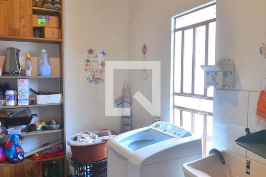 Área de Serviço de casa à venda com 2 quartos, 150m² em Estância Velha, Canoas