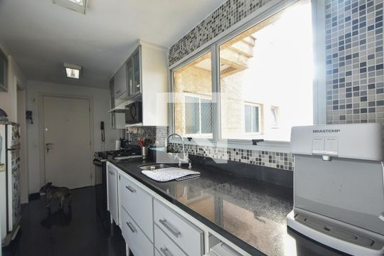 Cozinha de apartamento à venda com 4 quartos, 344m² em Brooklin Paulista, São Paulo