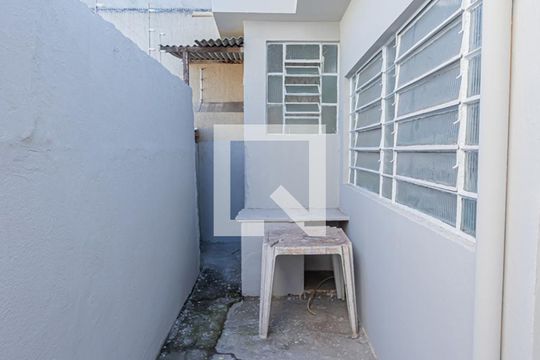 Quintal de casa para alugar com 3 quartos, 150m² em Vila Bruna, São Paulo