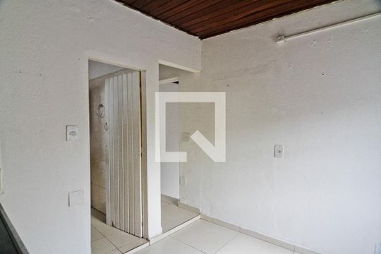 Cozinha de casa para alugar com 1 quarto, 60m² em Parque Sao Luis, São Paulo
