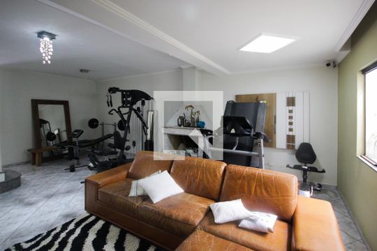 Sala de casa à venda com 4 quartos, 310m² em Vila Liviero, São Paulo