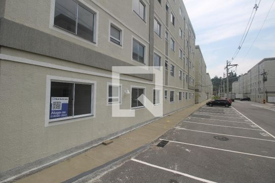 Fachada de apartamento para alugar com 2 quartos, 48m² em Vila Lage, São Gonçalo
