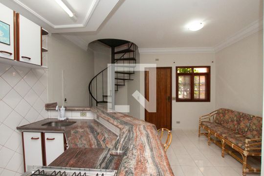 Sala/Cozinha de casa de condomínio para alugar com 2 quartos, 58m² em Jardim Santa Genoveva, Guarujá