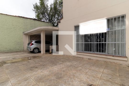 Garagem de casa à venda com 3 quartos, 180m² em Vila da Saúde, São Paulo