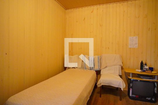 Quarto 1 de casa à venda com 2 quartos, 450m² em Petrópolis, Porto Alegre