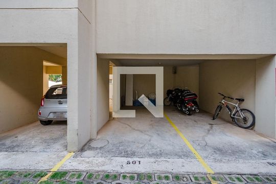 Garagem de apartamento para alugar com 3 quartos, 80m² em Buritis, Belo Horizonte