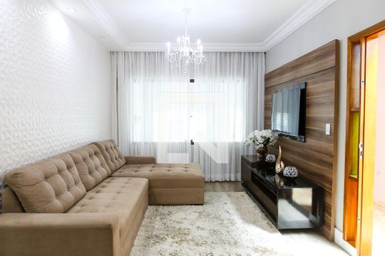 Casa à venda com 4 quartos, 219m² em Parque João Ramalho, Santo André