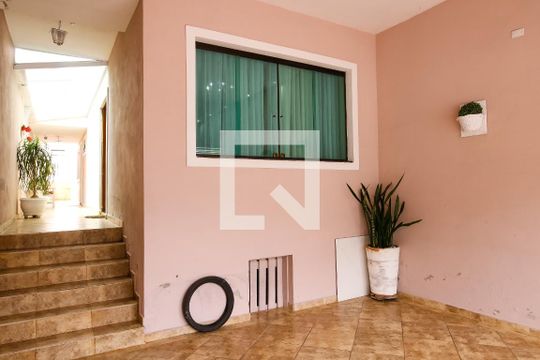 Garagem de casa à venda com 4 quartos, 219m² em Parque João Ramalho, Santo André