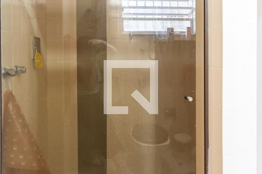 Banheiro de apartamento para alugar com 2 quartos, 60m² em Maracanã, Rio de Janeiro