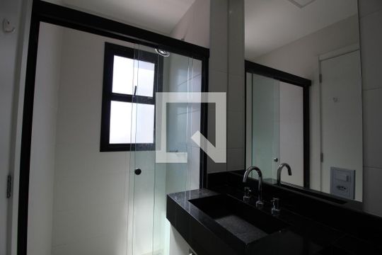 Banheiro da Suíte de apartamento para alugar com 2 quartos, 55m² em Parque Campolim, Sorocaba