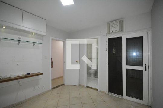 Sala de apartamento para alugar com 4 quartos, 138m² em Vila da Penha, Rio de Janeiro