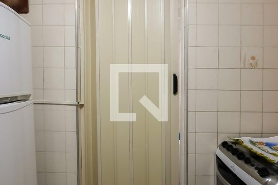 Área de Serviço de apartamento para alugar com 2 quartos, 60m² em Ferrazópolis, São Bernardo do Campo