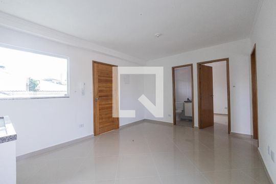 Sala, cozinha e área de serviço de apartamento à venda com 2 quartos, 41m² em Vila Mafra, São Paulo