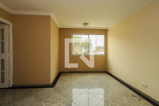 Sala de apartamento à venda com 3 quartos, 73m² em Vila Pompéia, São Paulo