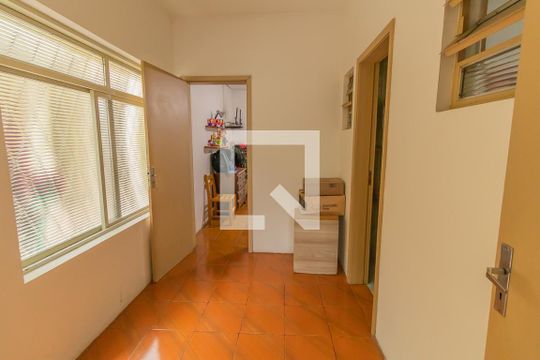 Despensa de casa à venda com 3 quartos, 253m² em Cristo Rei, São Leopoldo