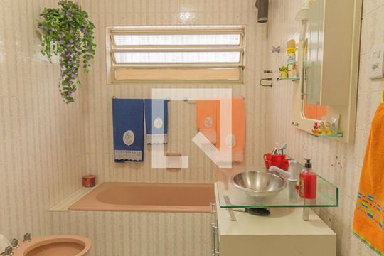 Banheiro de casa à venda com 3 quartos, 253m² em Cristo Rei, São Leopoldo