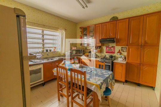 Cozinha de casa à venda com 3 quartos, 253m² em Cristo Rei, São Leopoldo