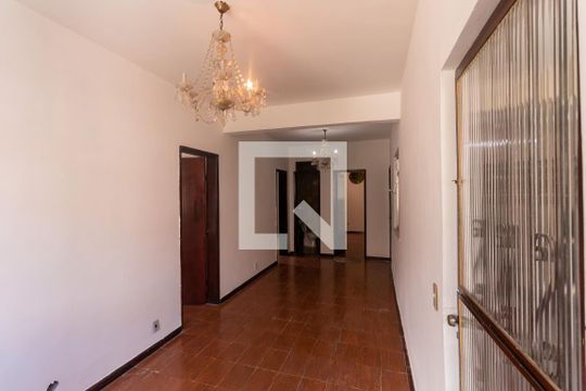Casa para alugar com 3 quartos, 99m² em Oswaldo Cruz, Rio de Janeiro