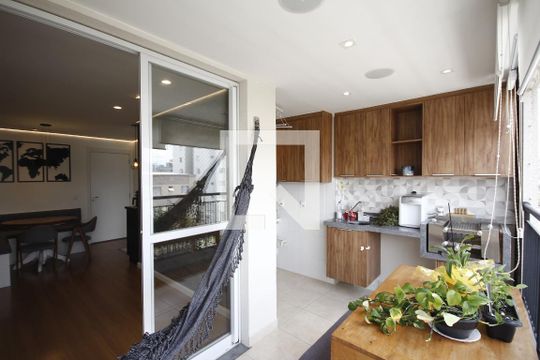 Varanda gourmet de apartamento para alugar com 2 quartos, 59m² em Cambuci, São Paulo