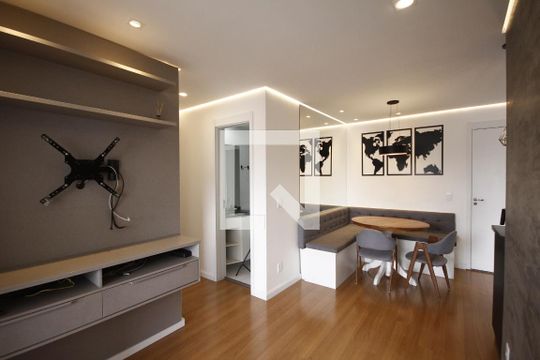Sala de apartamento para alugar com 2 quartos, 59m² em Cambuci, São Paulo