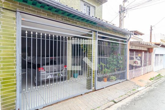 Fachada de casa à venda com 3 quartos, 274m² em Vila Guarani (zona Sul), São Paulo