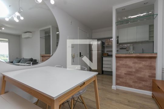 Sala de apartamento para alugar com 1 quarto, 48m² em Campo Belo, São Paulo