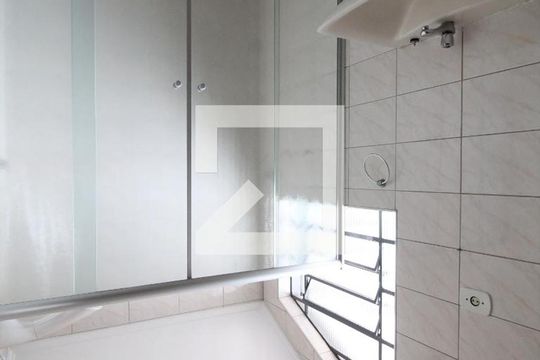 Banheiro de casa à venda com 4 quartos, 240m² em Vila Ré, São Paulo