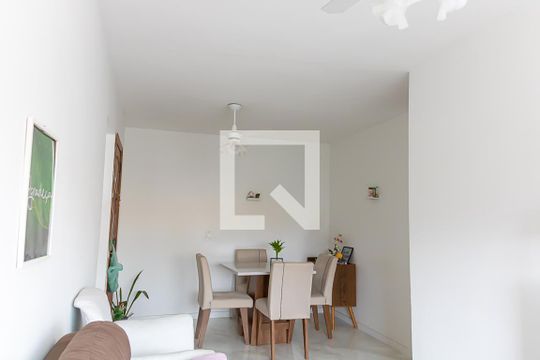 Apartamento para alugar com 2 quartos, 60m² em Quintino Bocaiúva, Rio de Janeiro