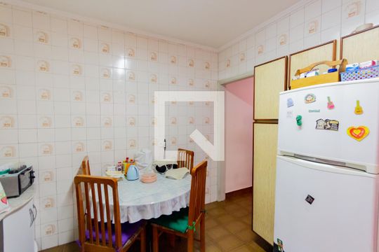 Cozinha de casa à venda com 3 quartos, 200m² em Santa Maria, Santo André