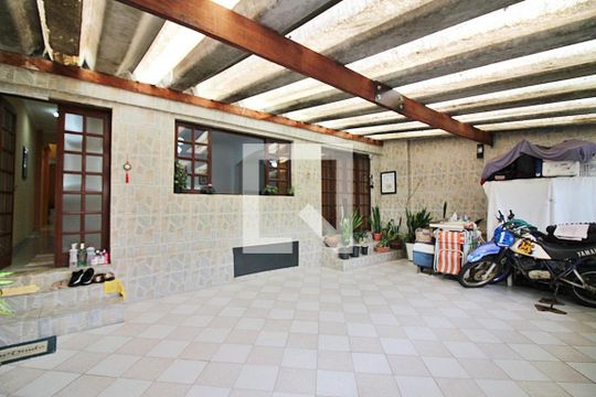 Garagem de casa à venda com 3 quartos, 220m² em Demarchi, São Bernardo do Campo