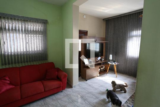 Casa à venda com 5 quartos, 298m² em Cangaíba, São Paulo