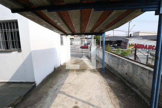 Garagem de casa à venda com 5 quartos, 298m² em Cangaíba, São Paulo